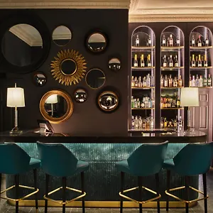 https://henrietta-house.tophotelsbath.com