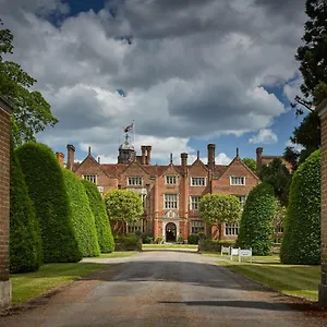 Great Fosters - Near Windsor Отель Эгэм