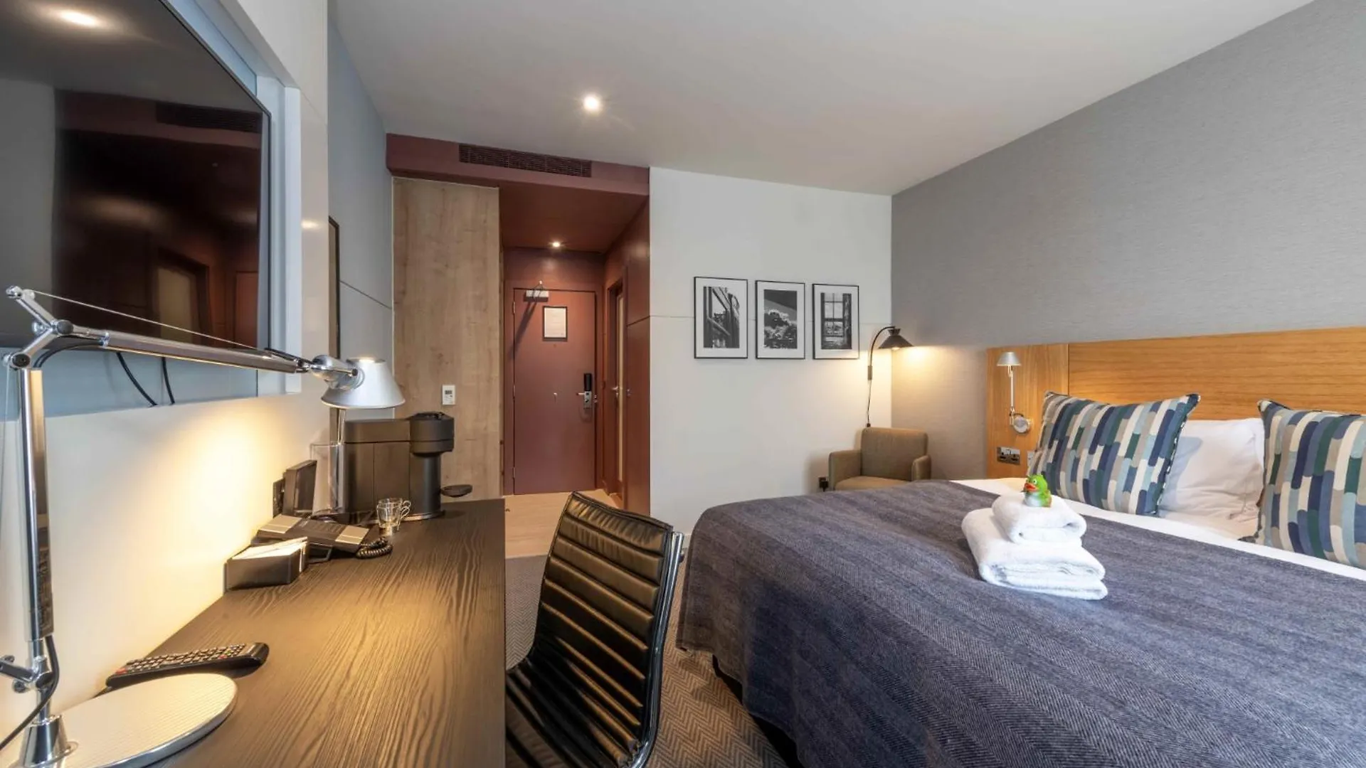 Apex City Of Edinburgh Hotel 4*,